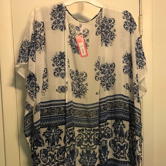 Crepe short kimono - Picture 2 of 2